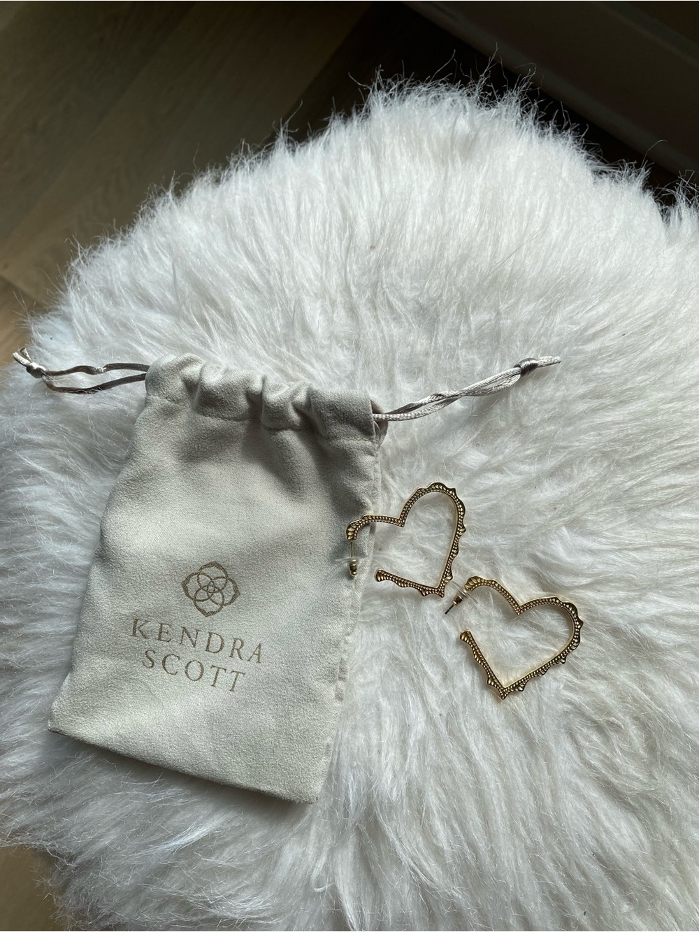 kendra scott heart earrings ❤️